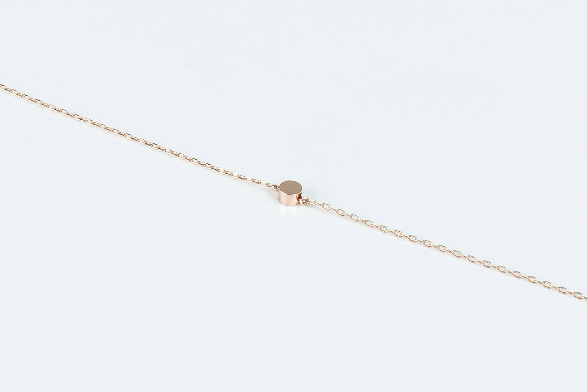 "Fine Filigré" dainty bracelet, little cylinder, rpsé gold plated