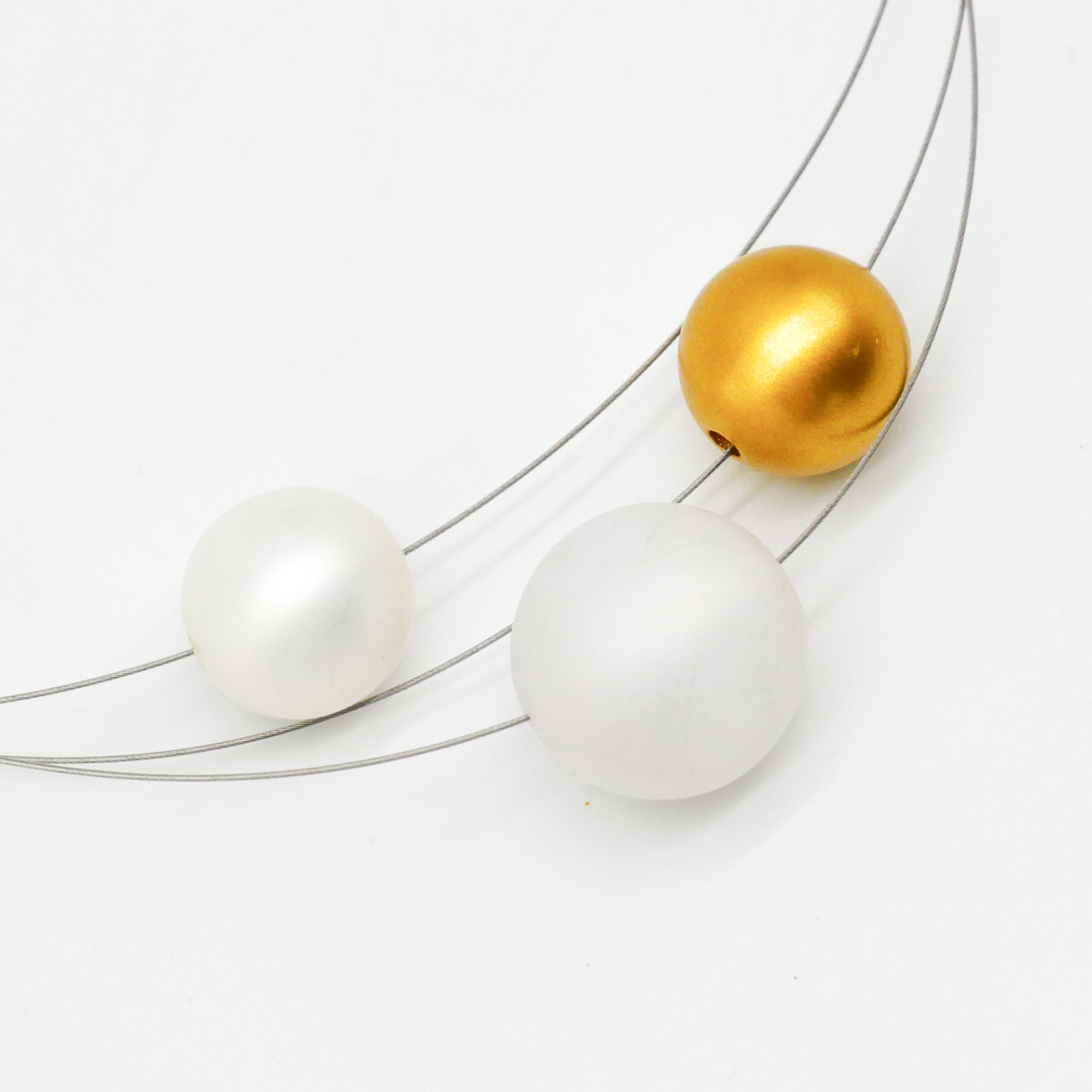  Color Explosion, kurze 3-Strang Kette "Planet" - Venus weiß-gold