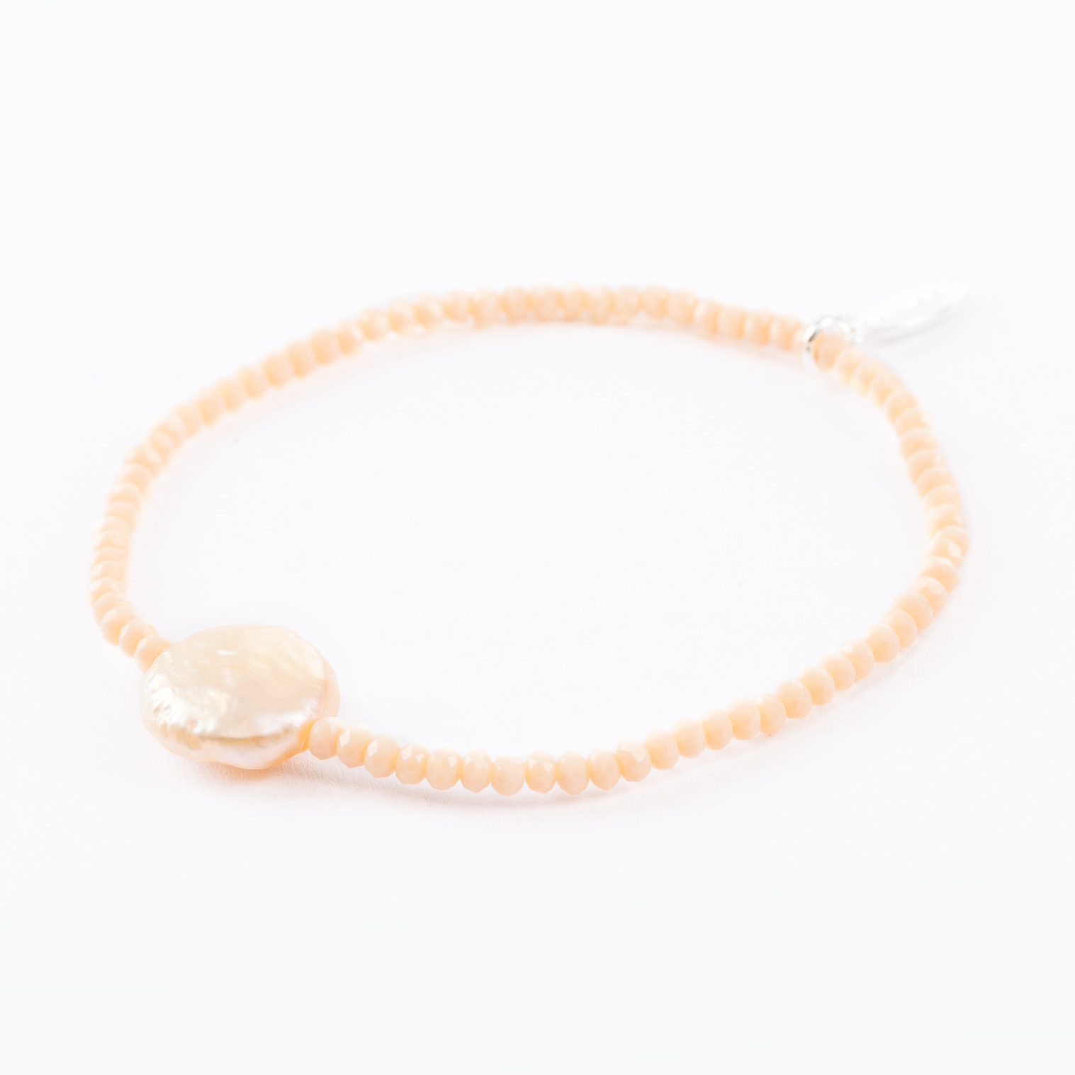 "Freshwater Pearls" Armband, flache Süßwasserperle, skin