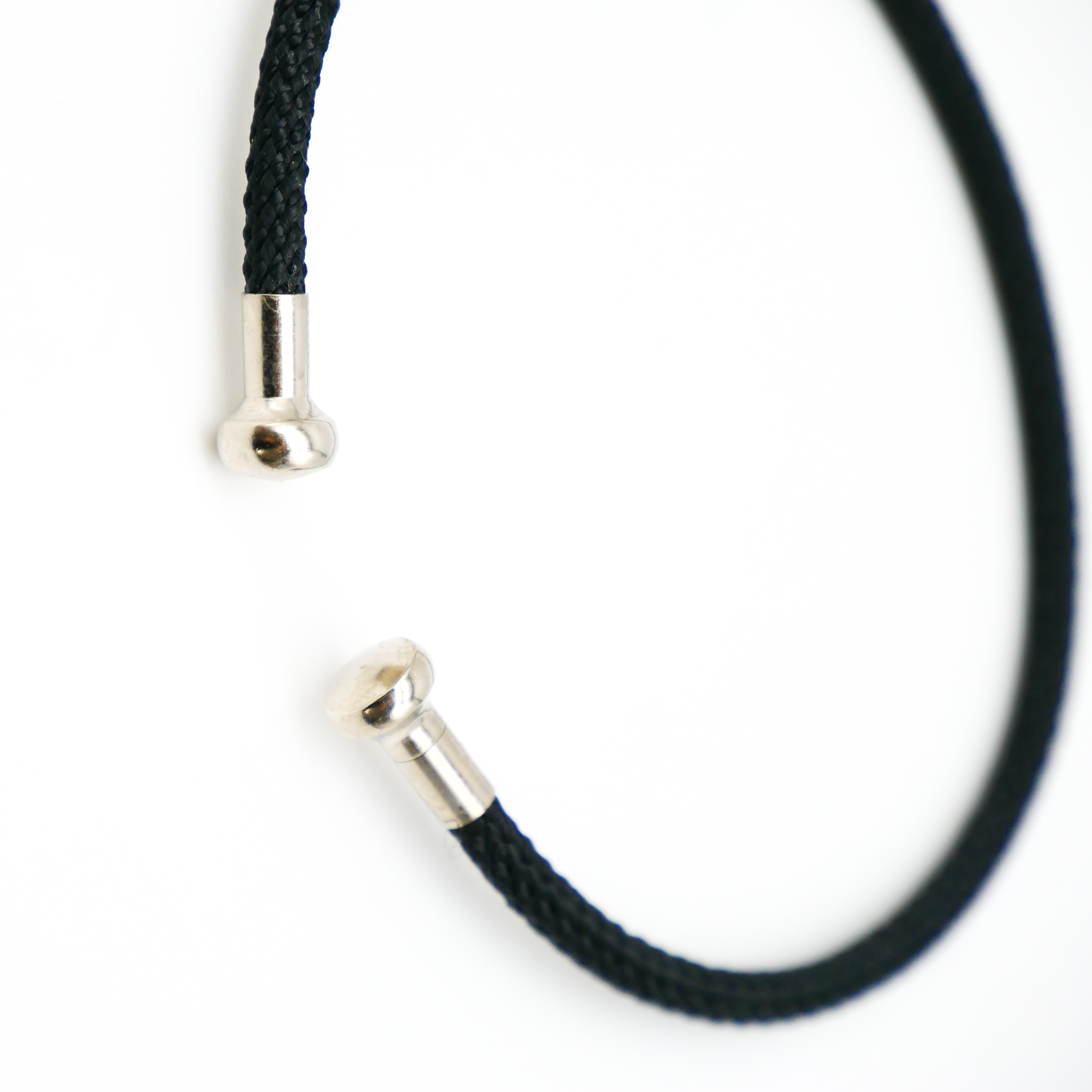 "Summer Feeling", schwarzes Armband mit abschraubbarer Endkappe silber "Summer Feeling", schwarzes Armband mit abschraubbarer Endkappe silber