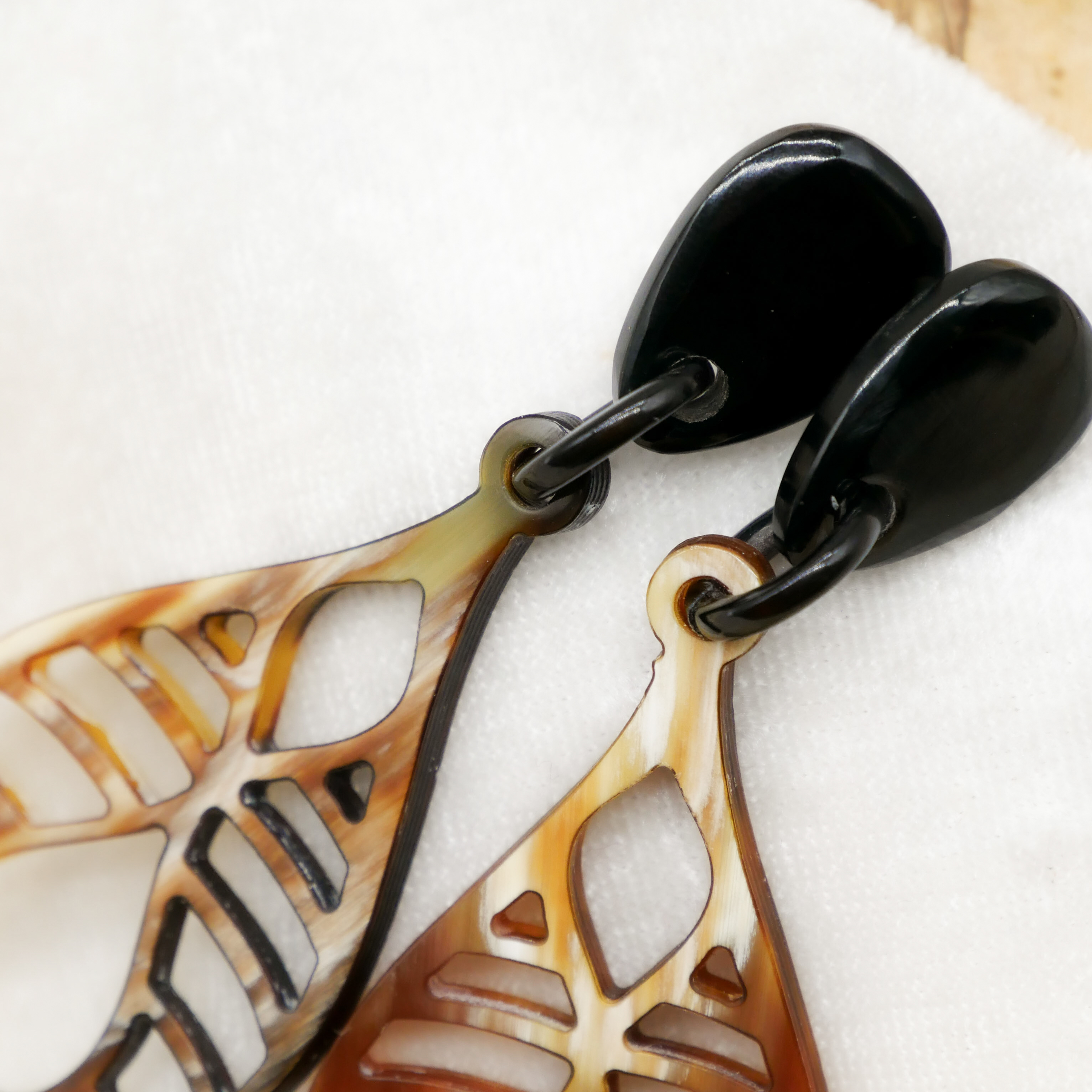  "Craft Art" Ohrring "Pendel" braunes afrikanisches Horn