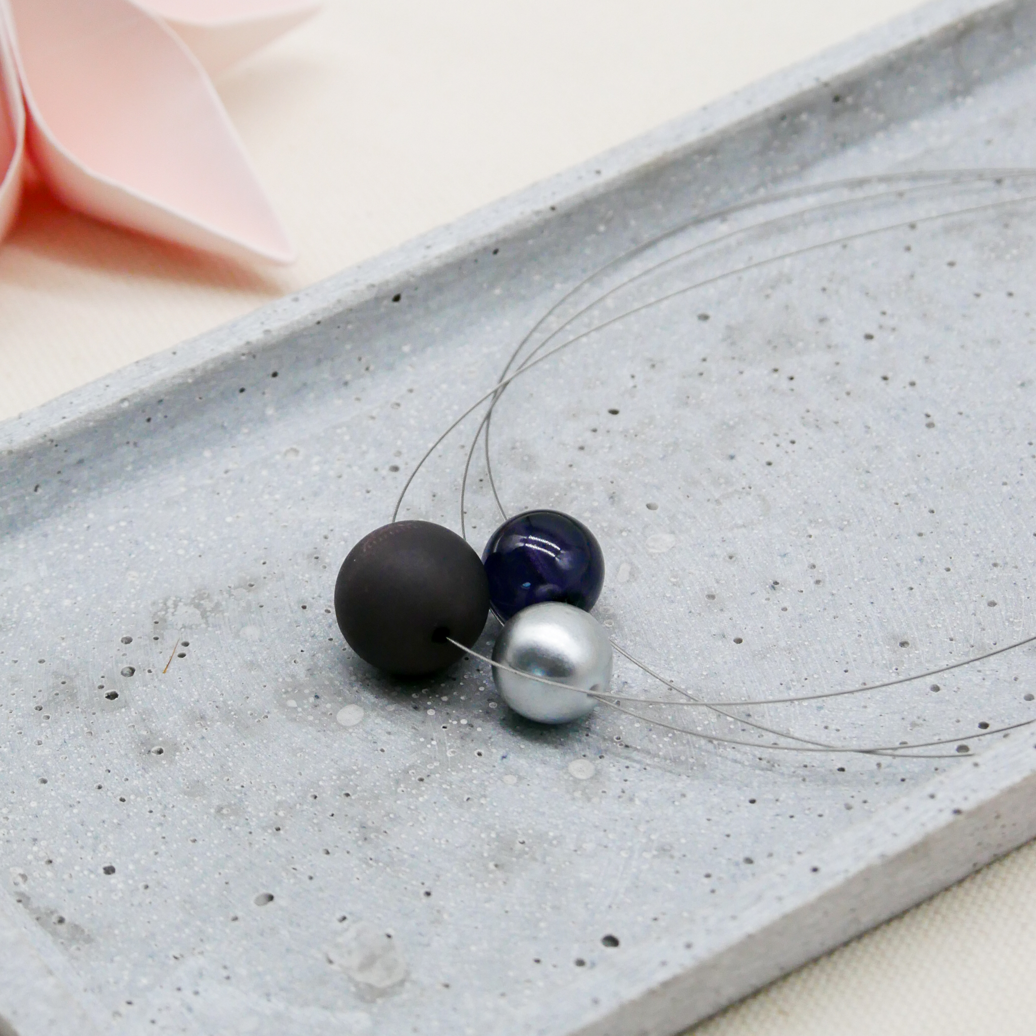  Color Explosion, kurze 3-Strang Kette "Planet" - Merkur schwarz-silber