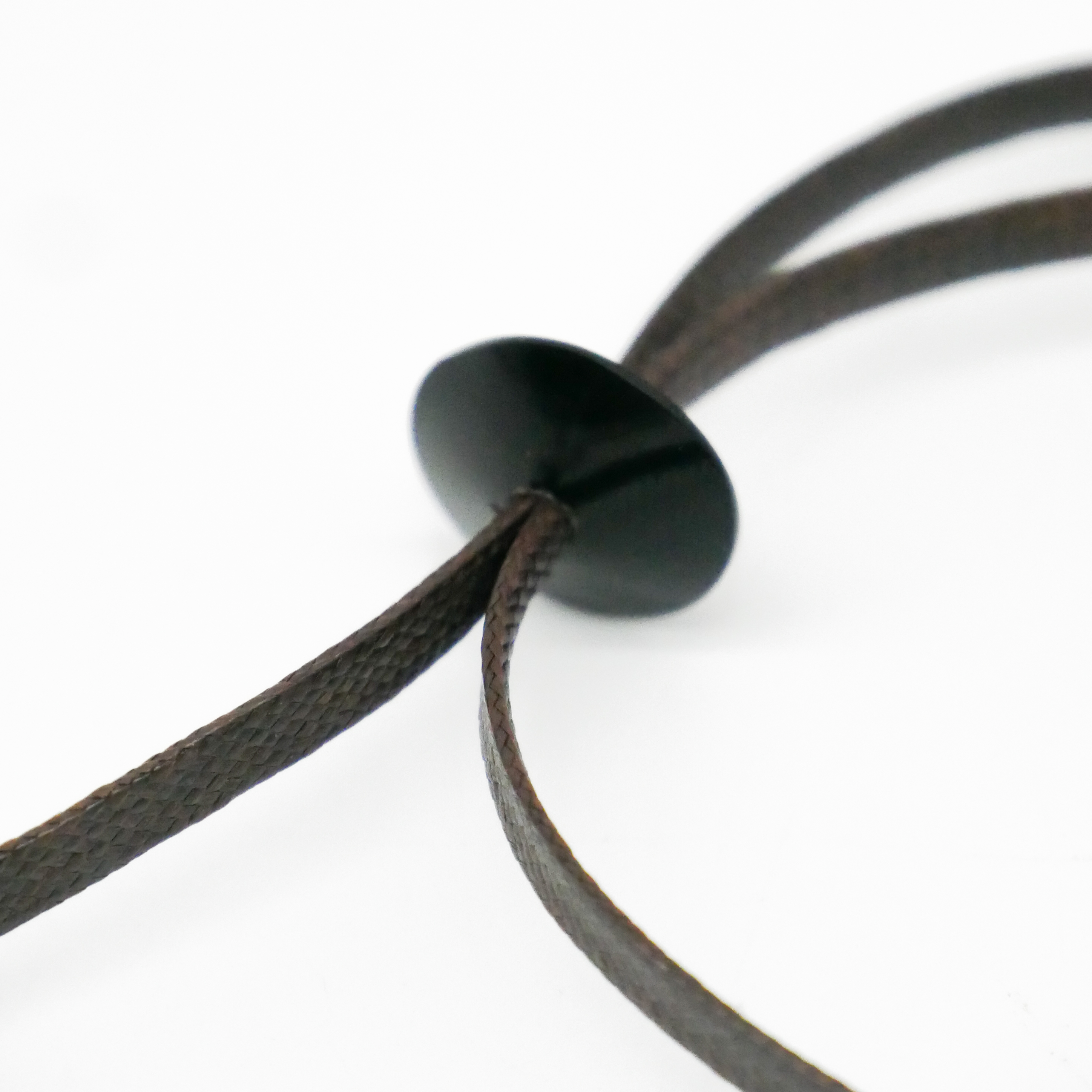  "Craft-Art", runder Hornanhänger Ø ca. 53 verspieltes Design, Syntetikband, marble Horn 