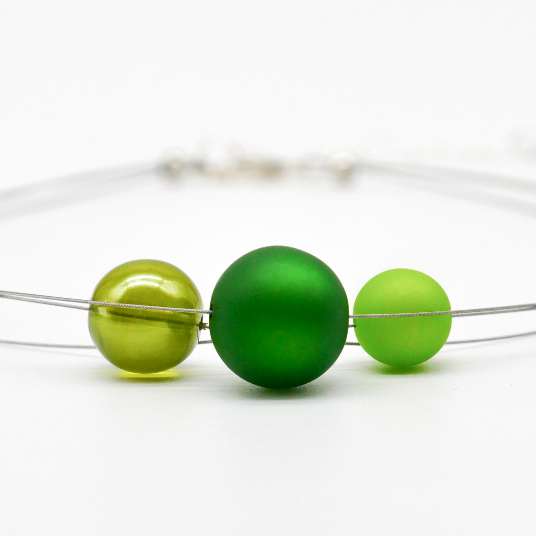  Color Explosion, kurze 3-Strang Kette "Planet" - Uranus grün