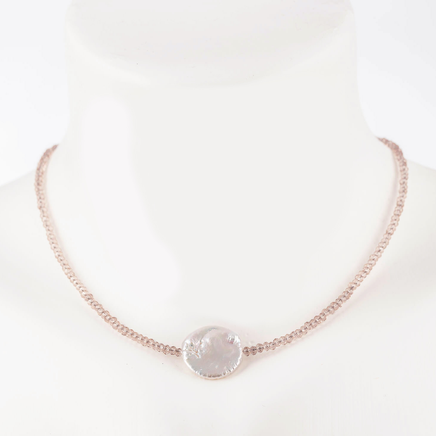 "Freshwater Pearls" kurze Kette, flache Süßwasserperle - hellrosé