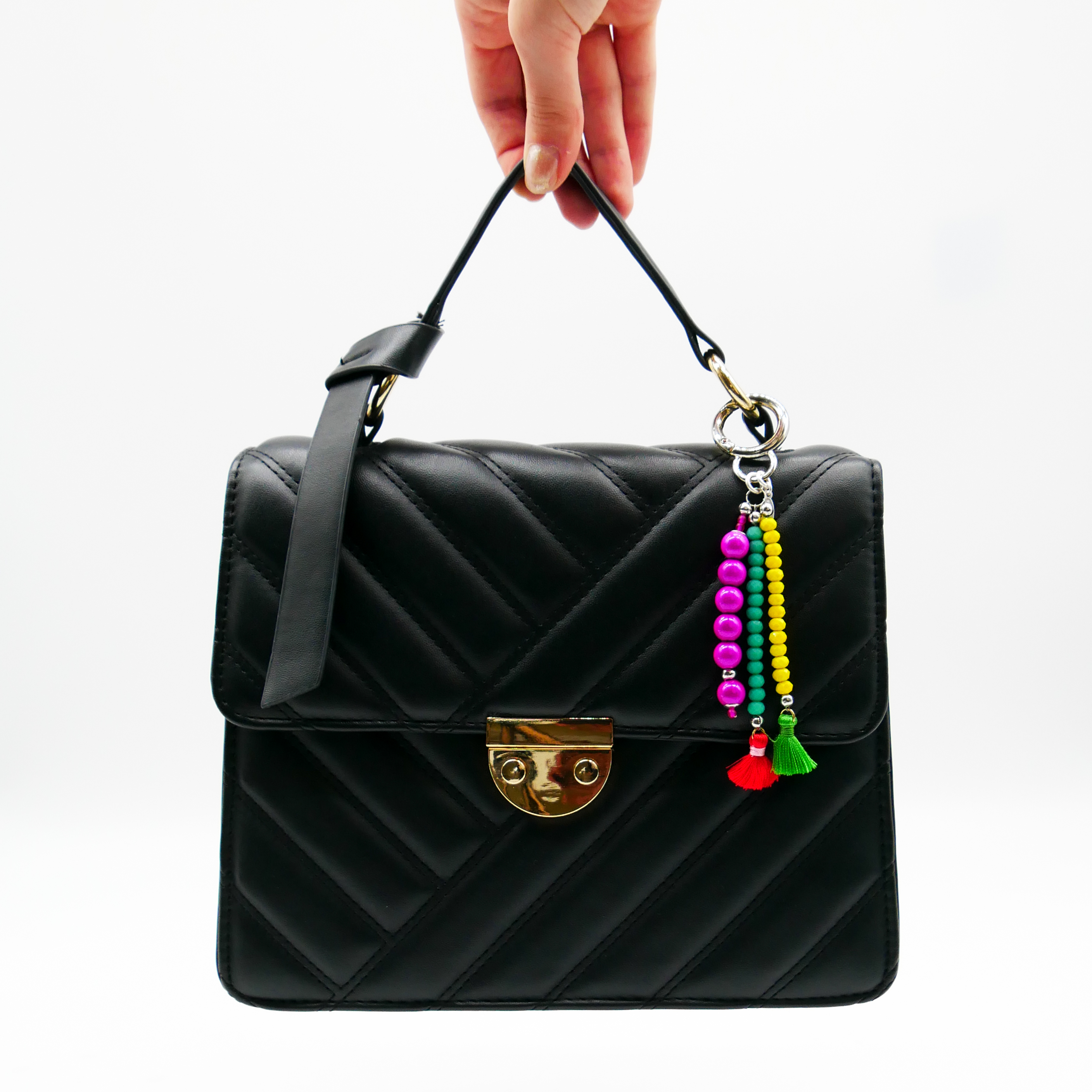 "Lucky Pendant" Anhänger, 3 Stränge Glas- und Miracleperlen, Quasten 