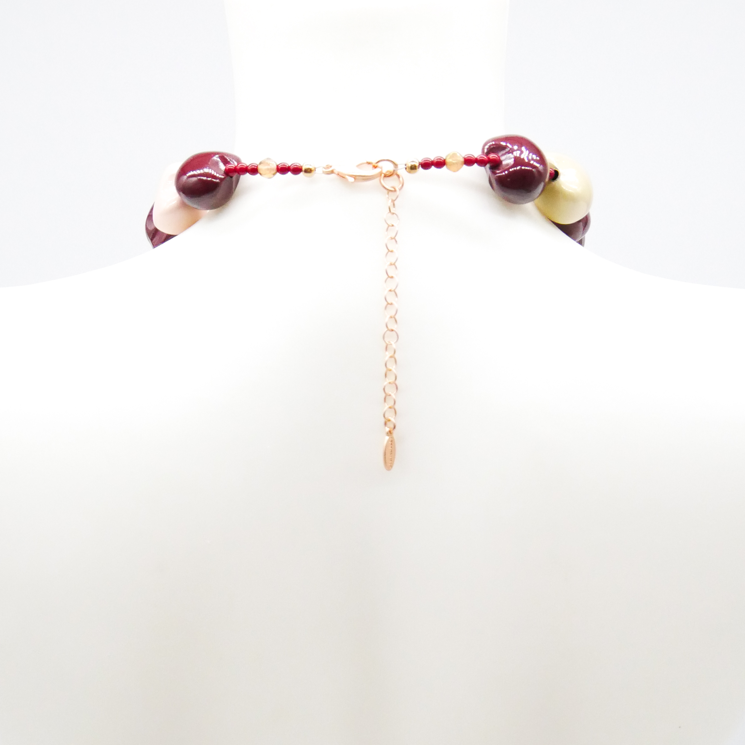  "Summer Feeling" Kette ca. 60 cm, Lumba Samen, Glasperlen, Resin Perle, wein 