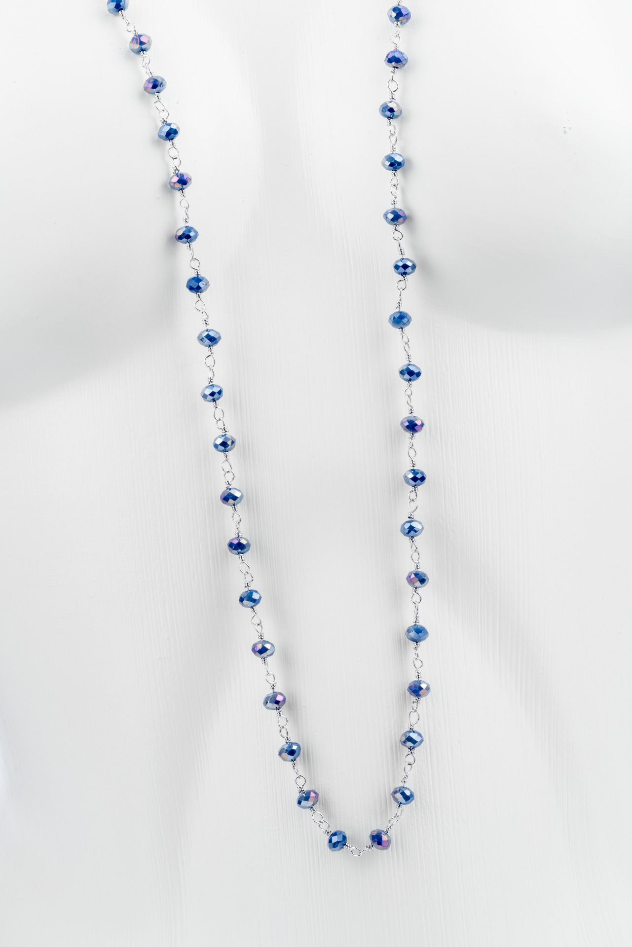 "Steinzähne" lange Kette mit Glaskristallen - montan