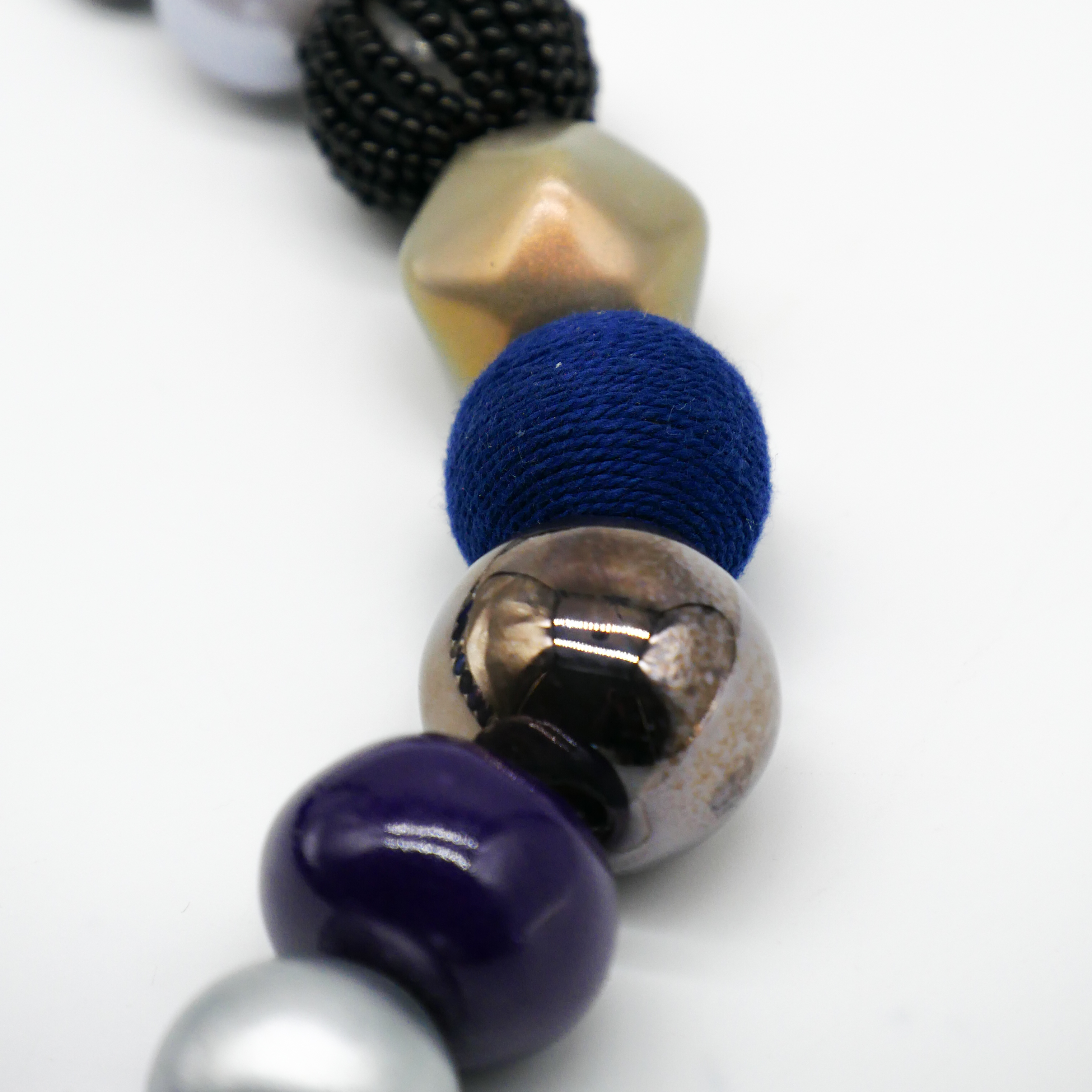 "Bollywood" Kette Ø ca. 20 mm, blau-silber