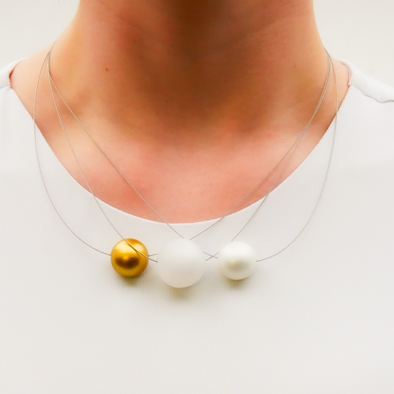  Color Explosion, kurze 3-Strang Kette "Planet" - Venus weiß-gold