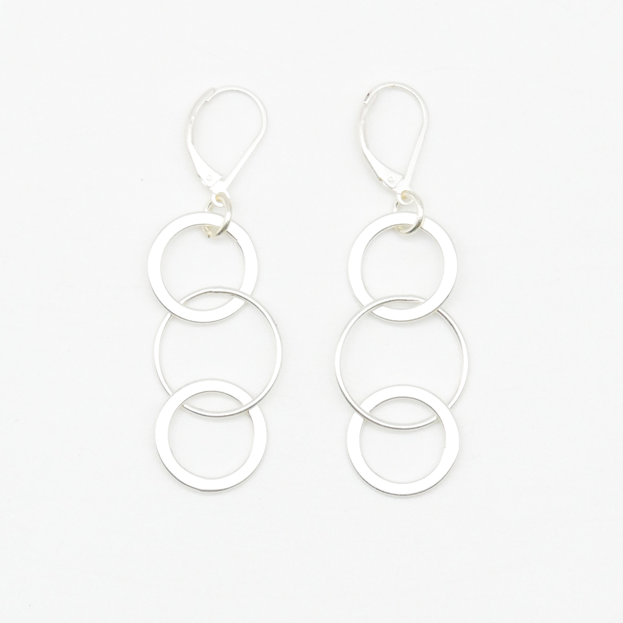 "Charm" Ohrhänger mit runden Gliedern,versilbert