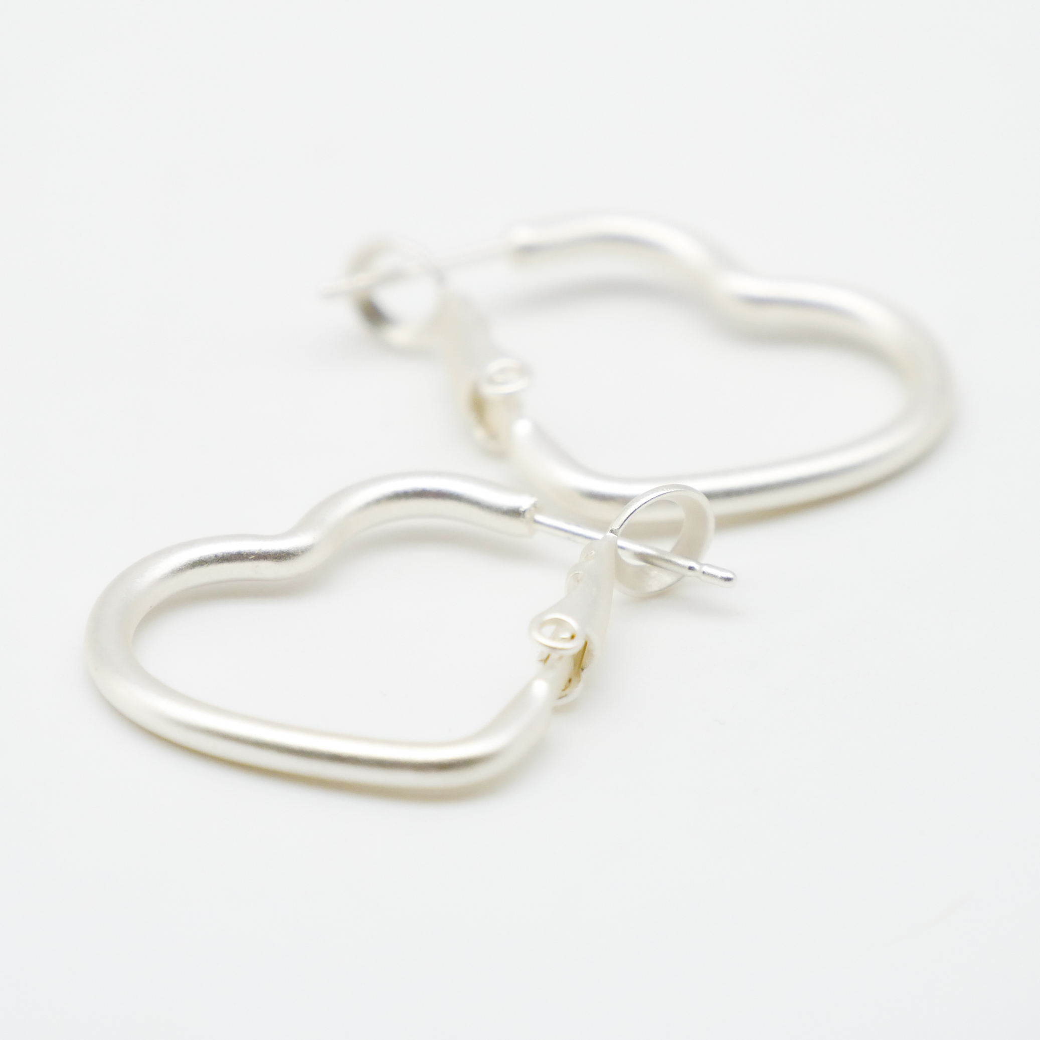 "Circle" Creole Herz versilbert 28 x 22 mm 