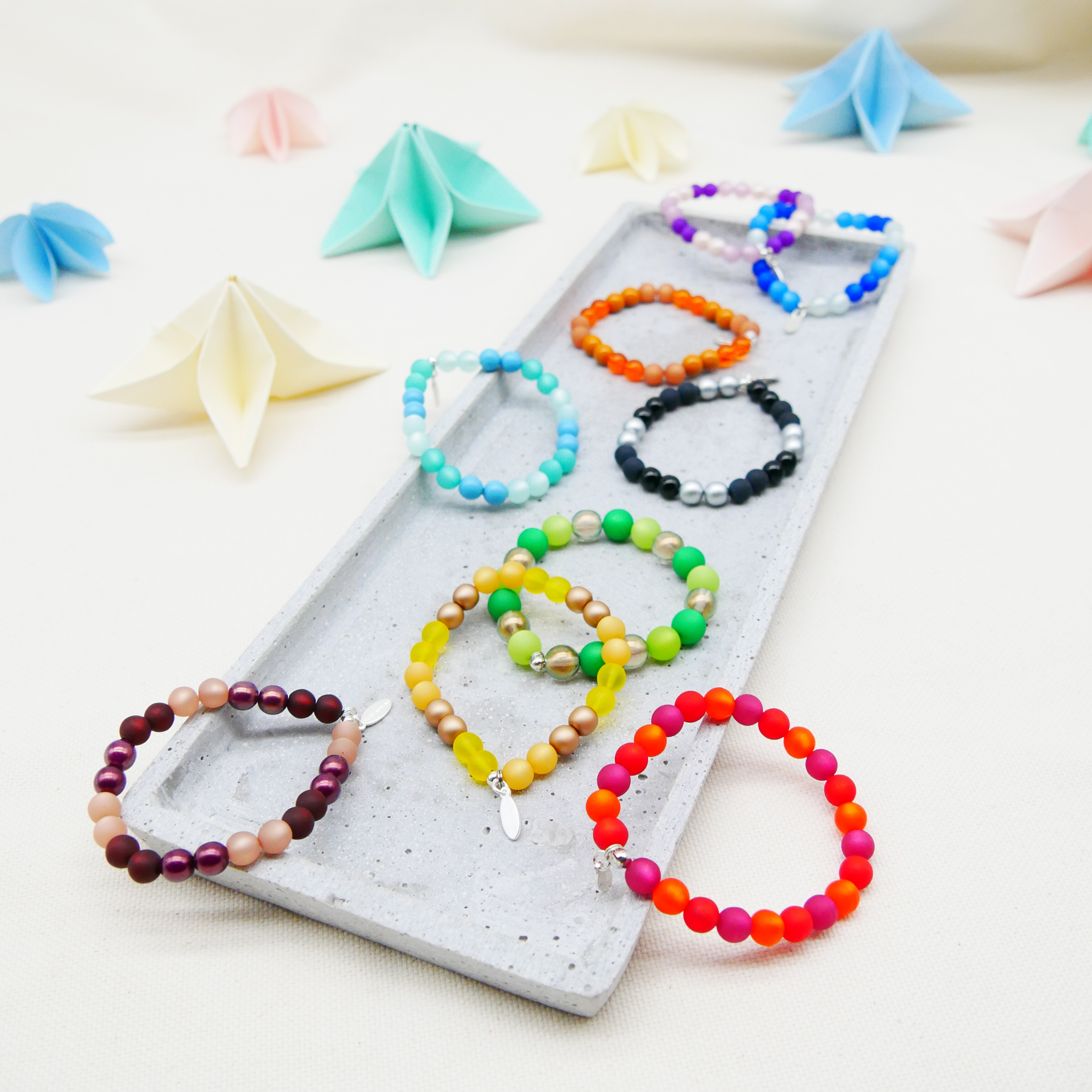  Color Explosion, Armband auf Gummi Ø 8 mm, Glas- und Polaris Perlen, Neptun türkis