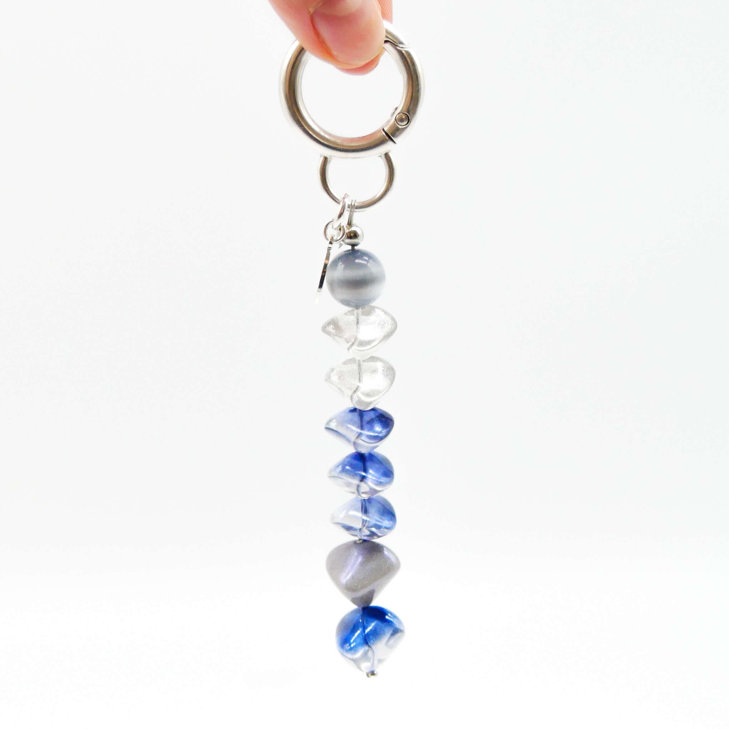 "Lucky Pendant" Anhänger, 1 Strang Glasperlen grau - blau "Lucky Pendant" Anhänger, 1 Strang Glasperlen grau - blau