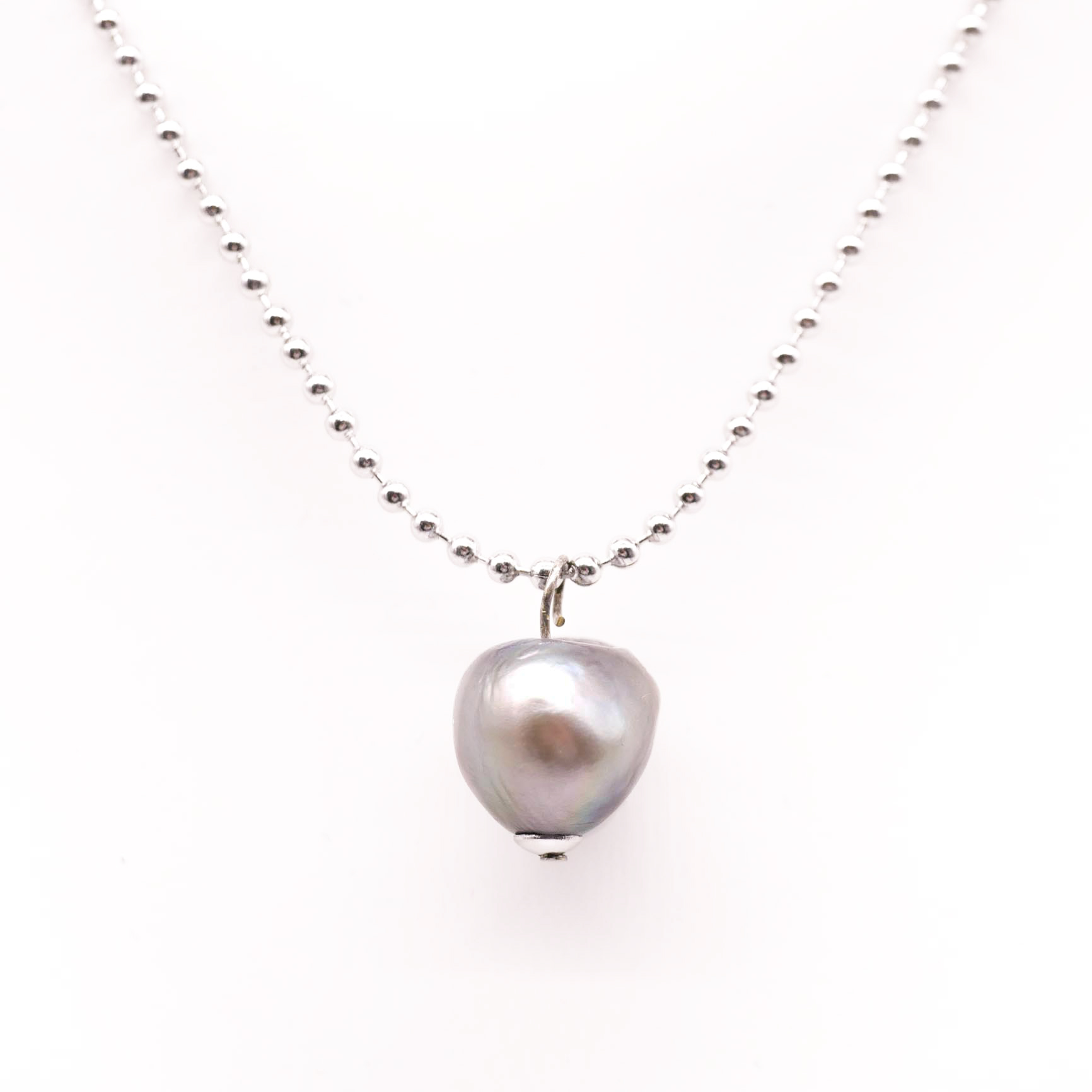 "Freshwater Pearls" long necklace, grey freshwater pearl, 80 cm