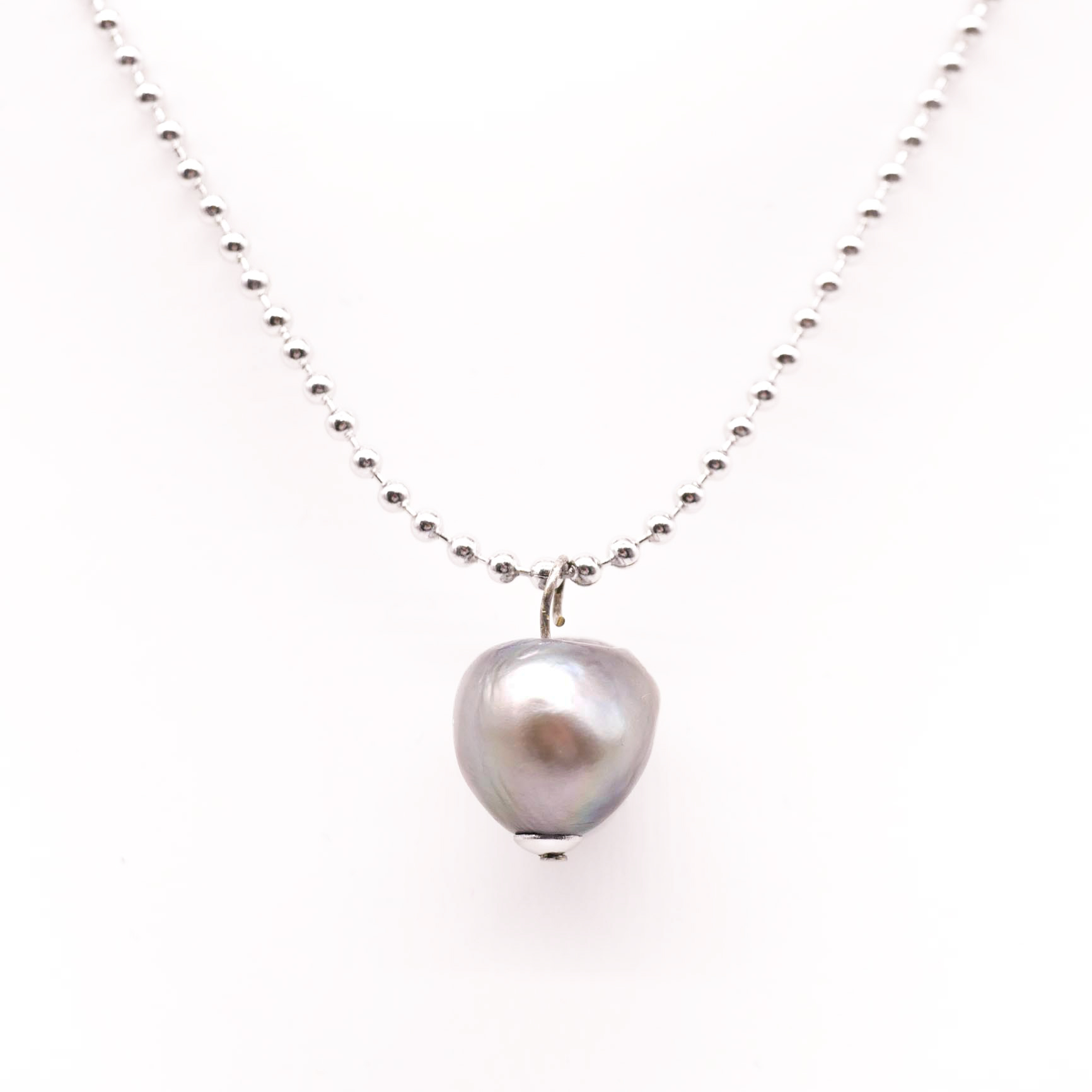 "Freshwater Pearls", lange Kette mit grauer Süßwasserzuchtperle, 80 cm