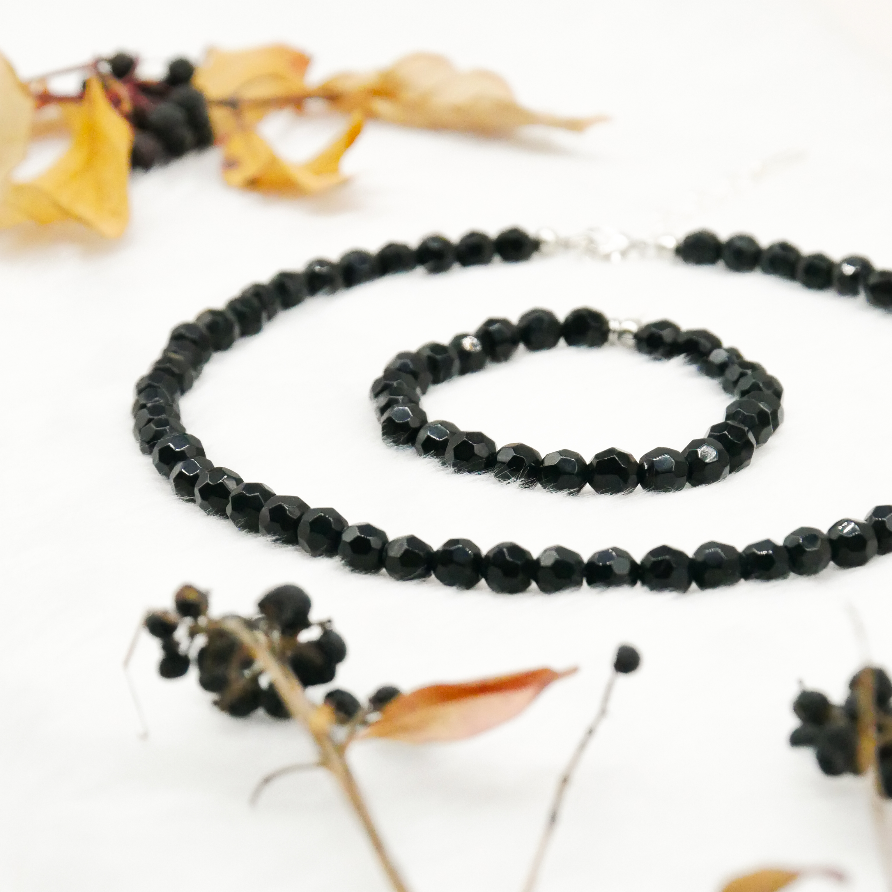  "Jet Schmuck" Kette ca. 45 cm schwarze facettierte Glasperlen Ø 8 mm 