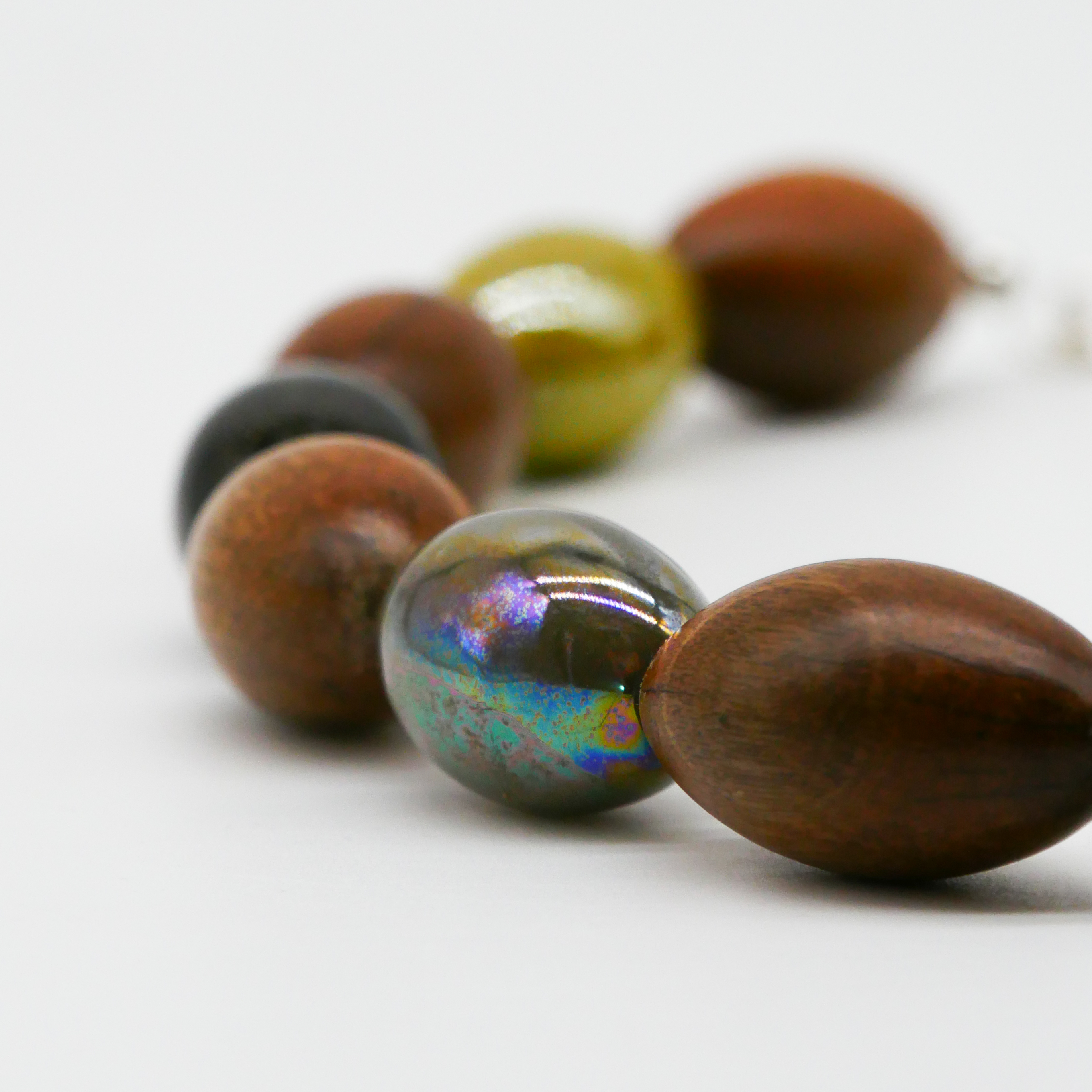 "Woodland", Kette "Olive", Greywood Holzolive und Keramik Oliven, graue und grüne Töne "Woodland", Kette "Olive", Greywood Holzolive und Keramik Oliven, graue und grüne Töne