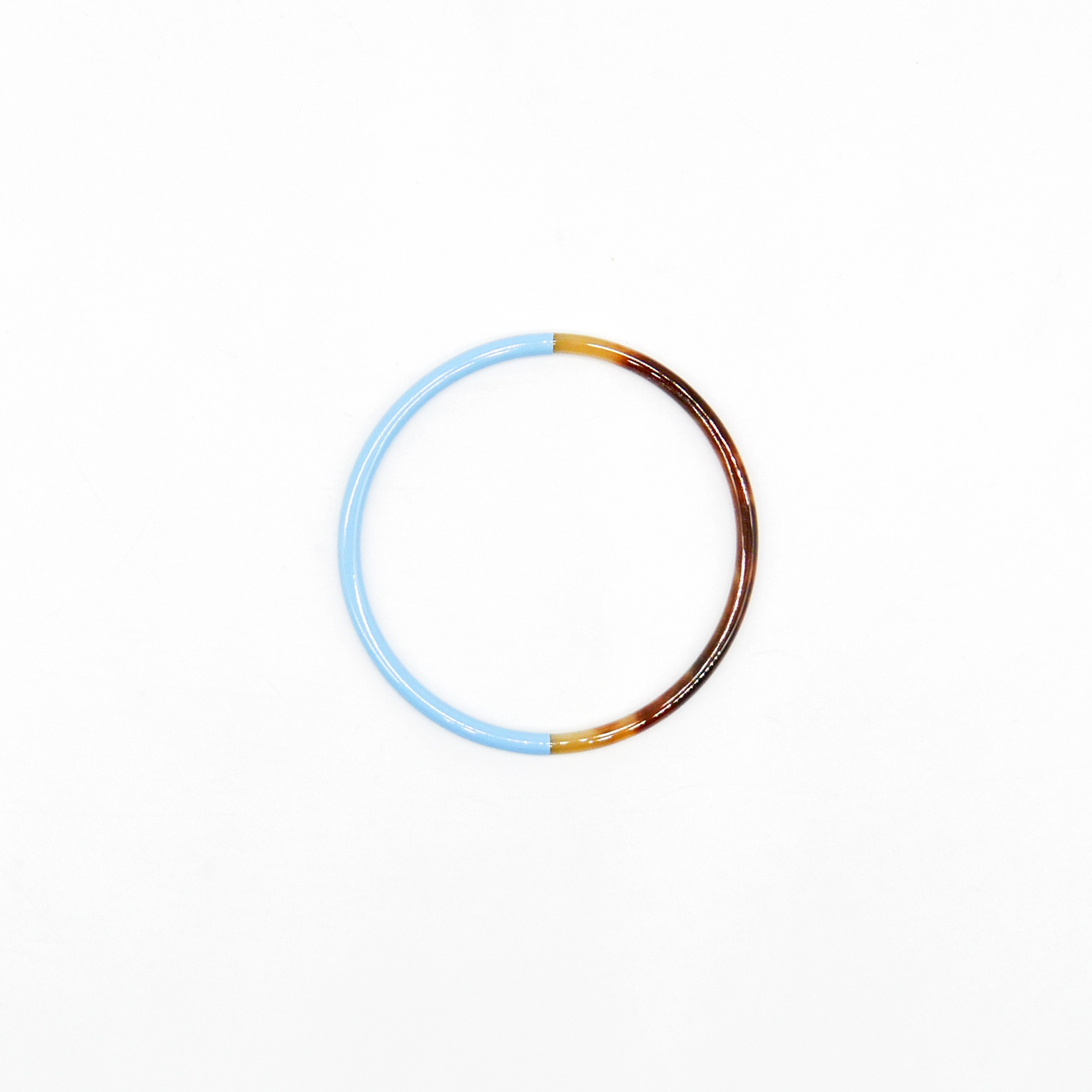  "Craft Art" zarter Armreif, braunes Horn, Lack hellblau