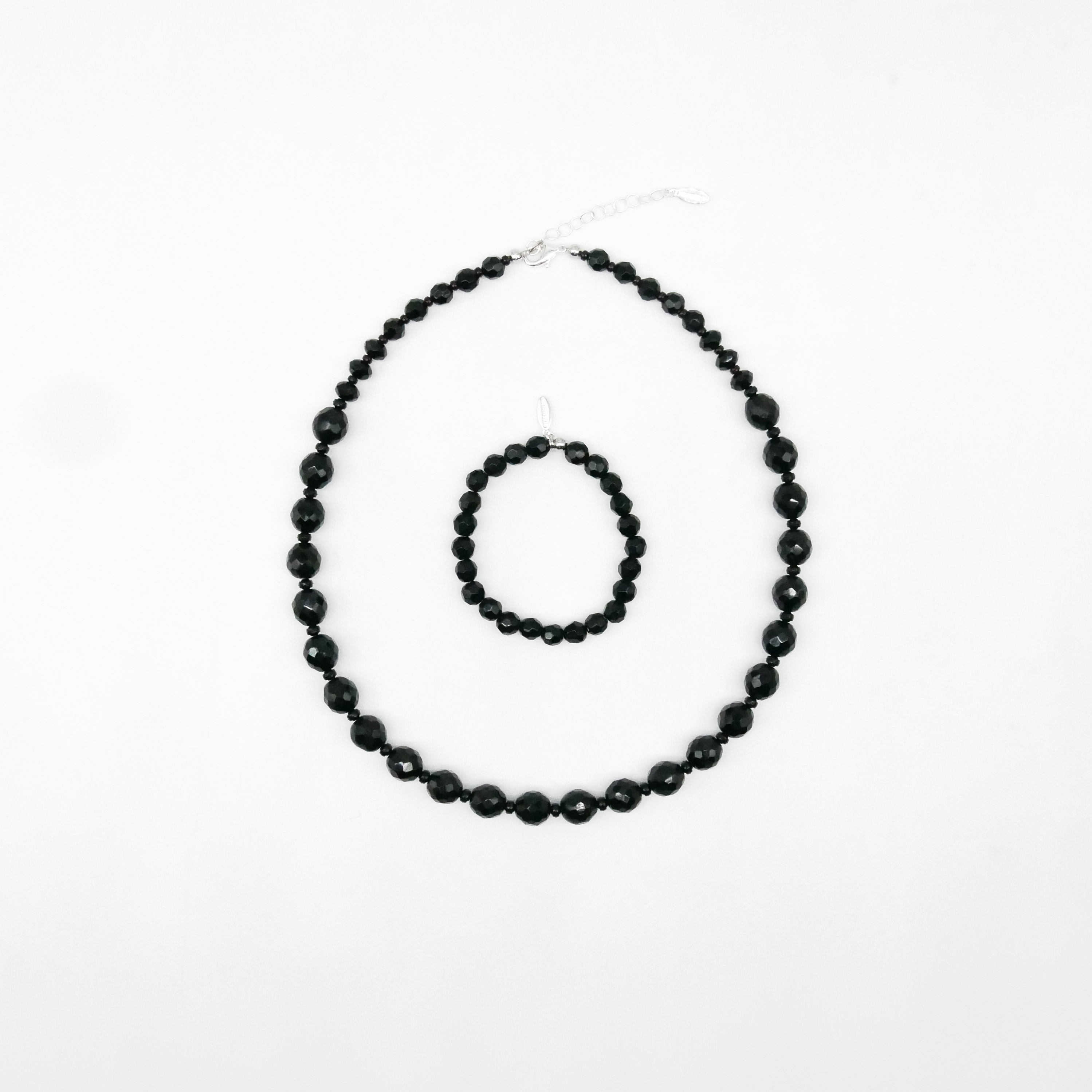  "Jet Schmuck" Armband auf Gummi schwarze facettierte Glasperlen Ø 8 mm 