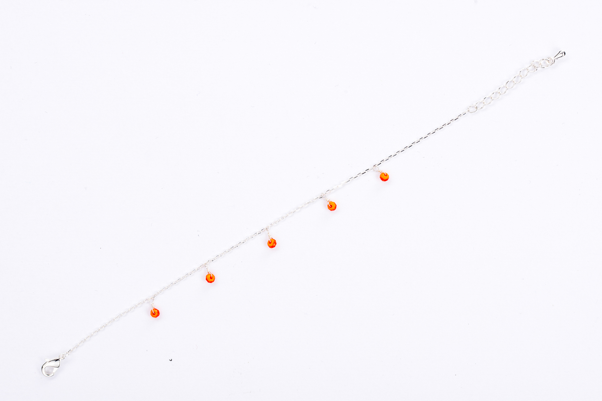 "Fine Filigré" feines Armband, kleine Kristallanhänger, versilbert