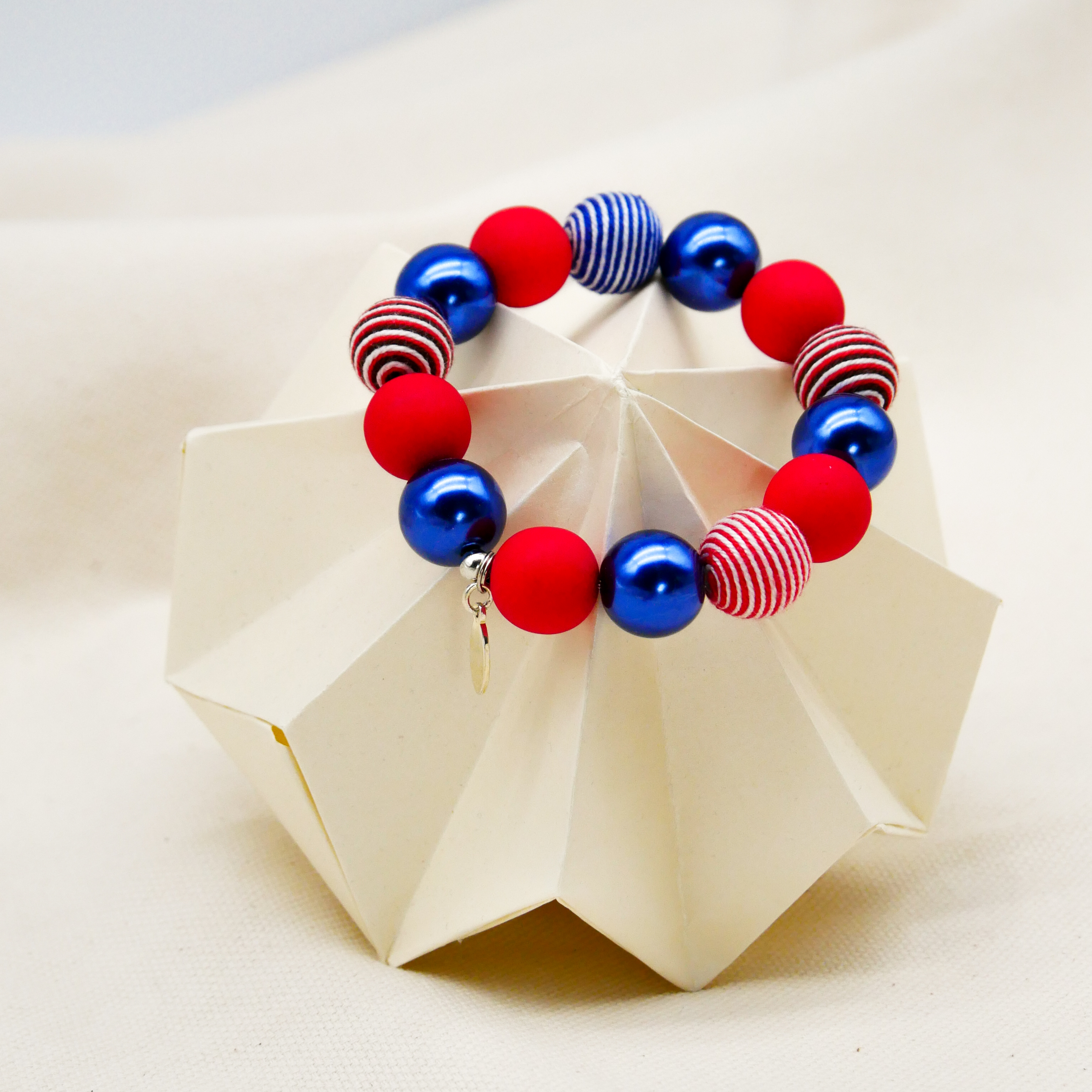  "Bollywood" Armband auf Gummi, marine