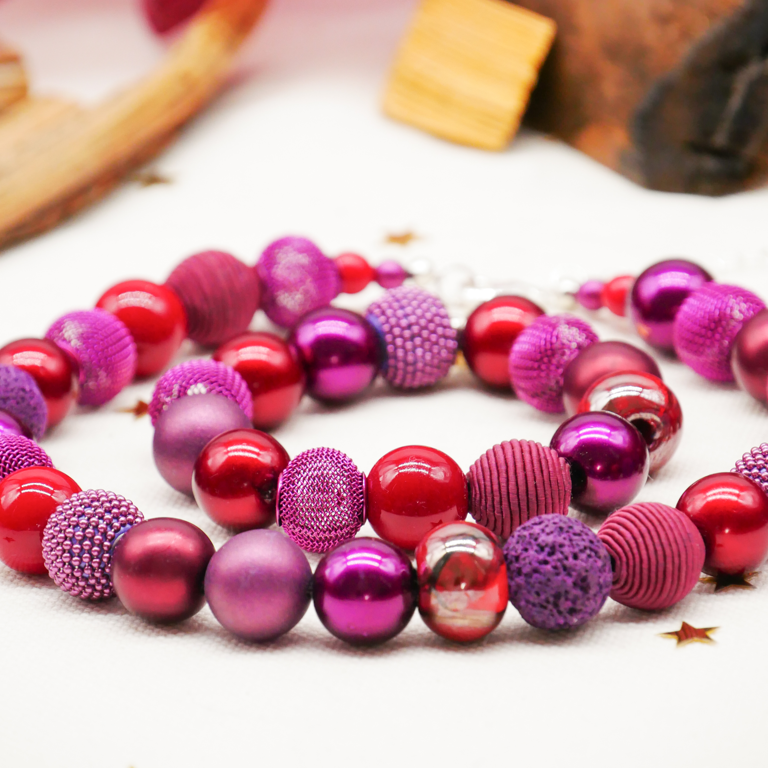  "Bollywood" Armband auf Gummi, burgunder