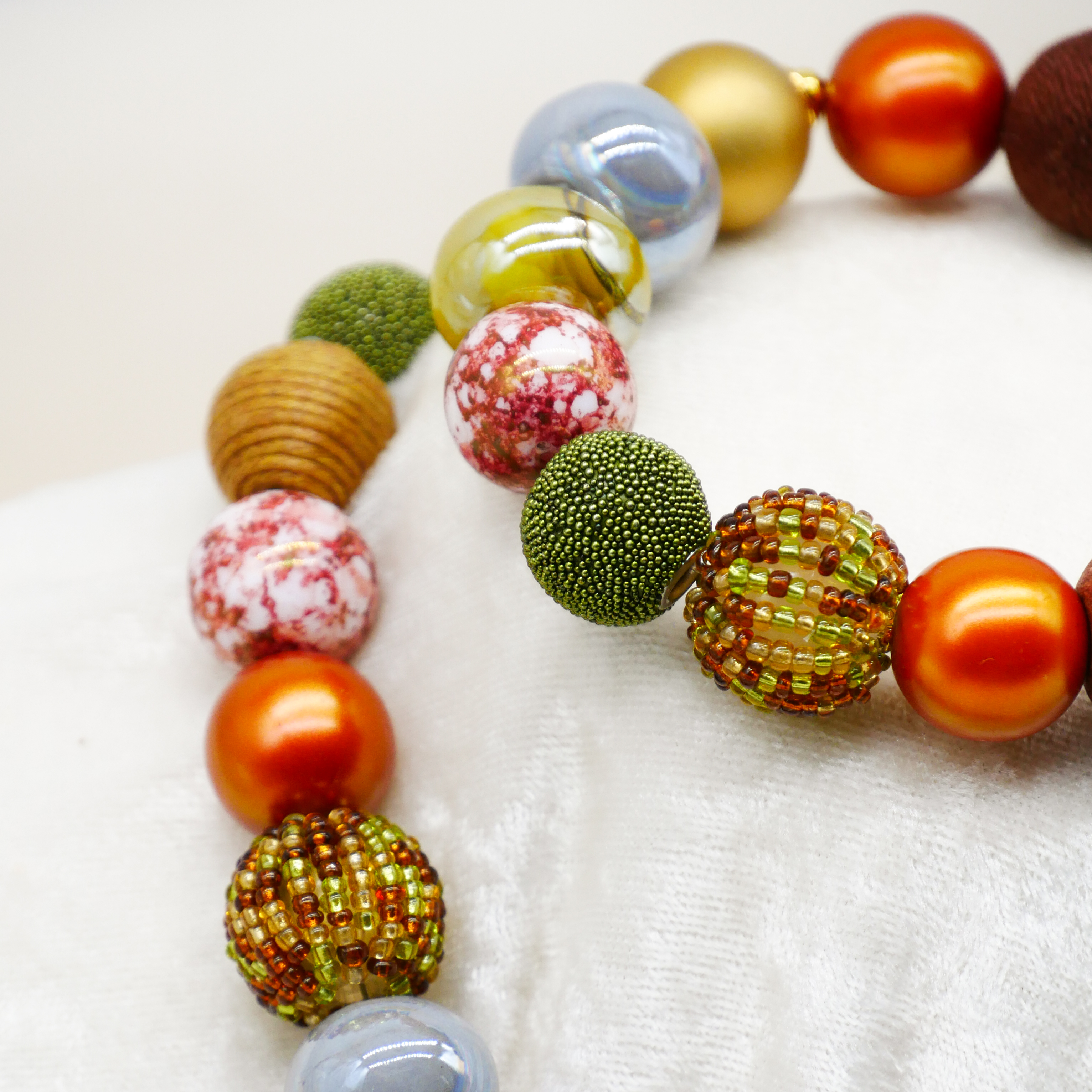  "Bollywood" Armband auf Gummi, nativ